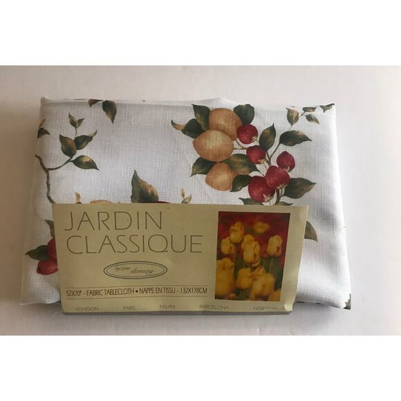 Domay Fabric Tablecloth 52"x 70" Fruit Leaf Cottage Core Polyester - Picture 1 of 10